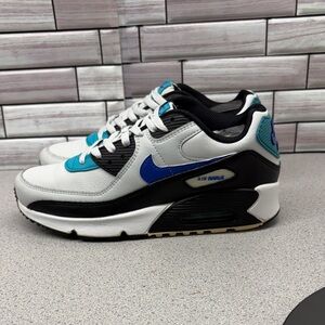 Nike Air Max 90 size 6Y youth /7.5 Women’s Sneakers in White and BlueCD6864-003